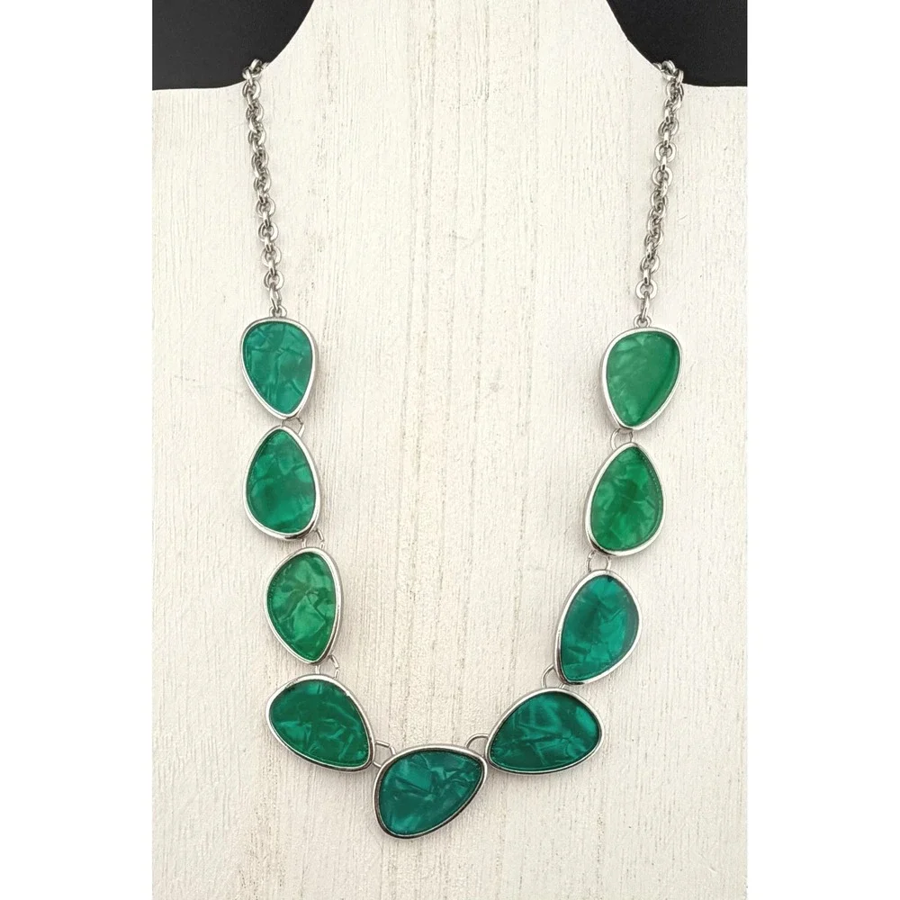 Green Statement Bib‎ Necklace Geometric Abstract Teardrop Silver Tone 17-19